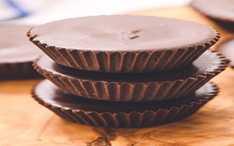 Make Reese Peanut Butter Cups at Home (Best Copycat Recipes You Gotta Try Today)