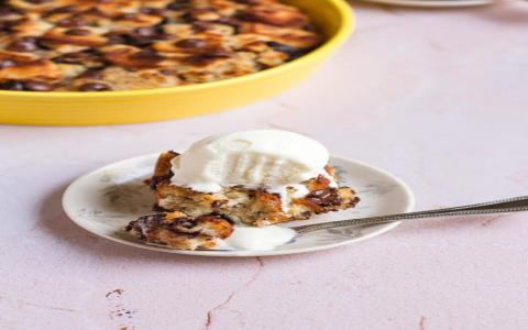 Quick Bread Pudding Recipe with Chocolate Chips: A Perfect Treat for Any Occasion!