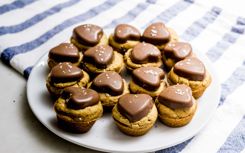 Easy Dessert Idea: Reeses Peanut Butter-Chocolate Revel Bars That Everyone Will Love