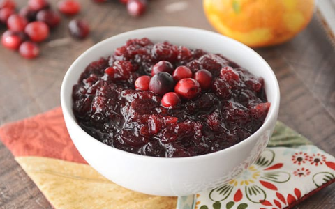 How to make cranberry sauce recipe with pineapple? Follow these quick steps for best results!
