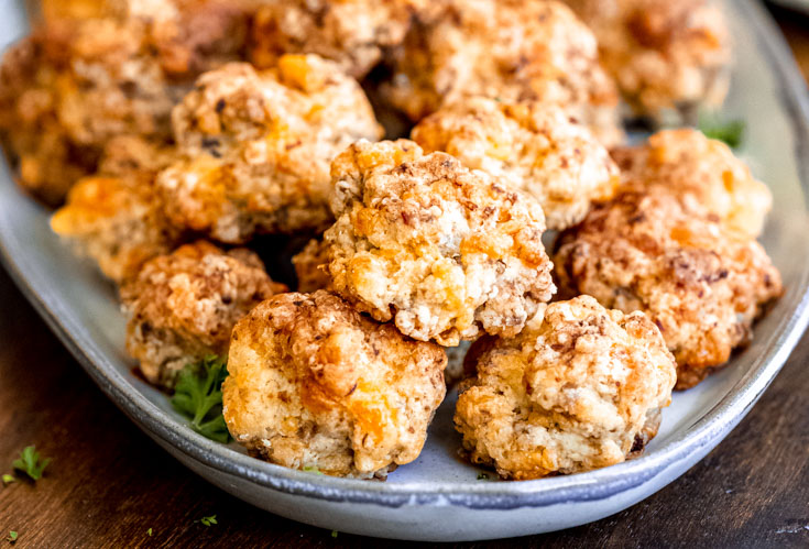 Make Red Lobster Sausage Balls with Cream Cheese: Quick & Tasty Appetizer for Parties (Step-by-Step Guide for Busy Hosts)