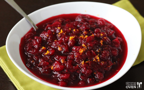 Cranberry Sauce with Mandarin Oranges - A Sweet and Tangy Twist on the Classic Thanksgiving Dish