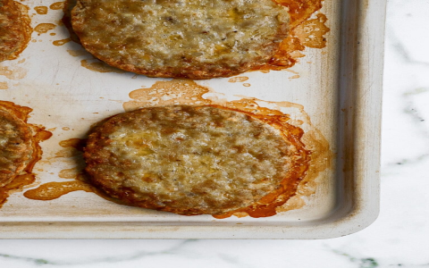 Make Copycat Little Caesars Italian Cheese Bread: Easy Recipe for a Crowd-Pleasing Appetizer