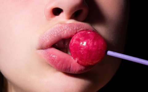 Blowjob Shots: Tips and Tricks (Learn How to Make and Serve the Perfect Blowjob Shot)