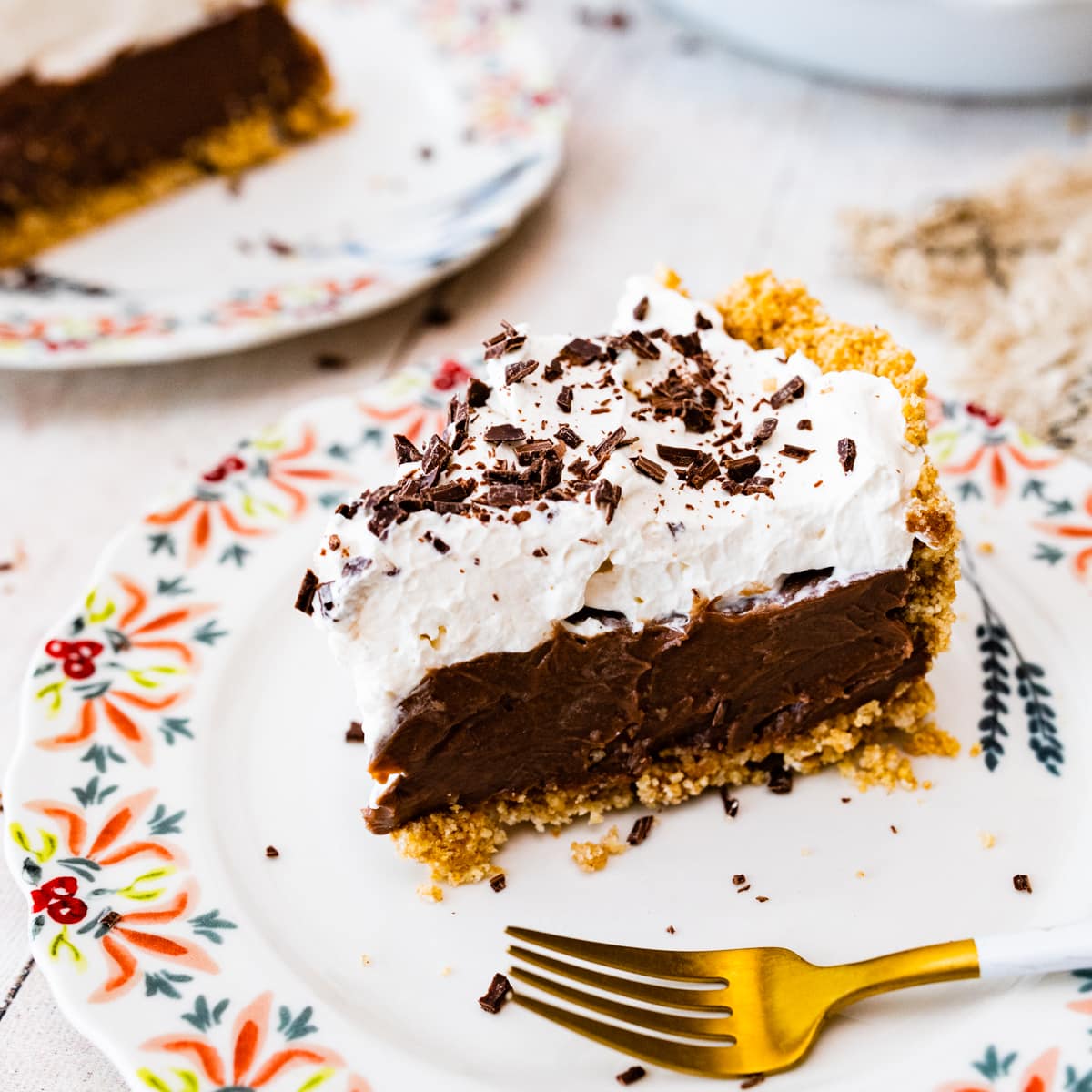 No-Fail Chocolate Graham Cracker Crust Pie Recipe You Need to Try