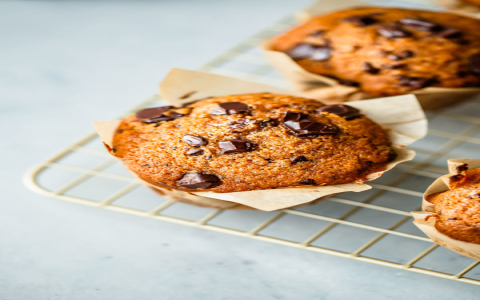 Want Easy Baking Pumpkin Chocolate Chip Muffins 3 Ingredients? Here is Your Recipe.