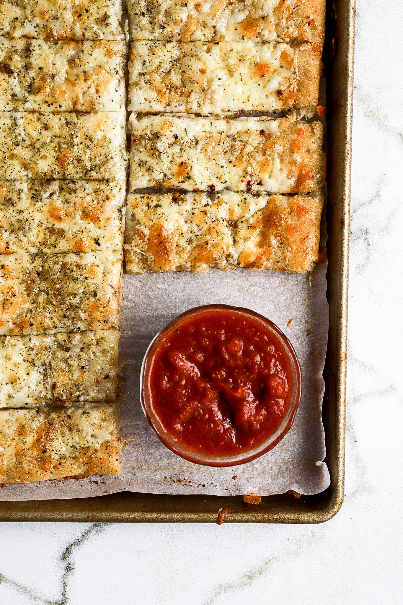 Little Caesars Italian Cheese Bread Recipe: Easy Copycat Version for a Delicious Homemade Treat, Quick and Simple