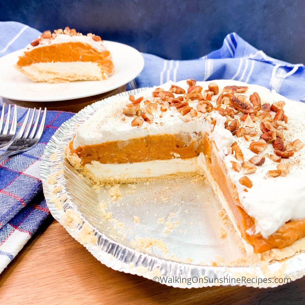 Make A No Bake Pumpkin Cheesecake With Pudding Mix: Super Easy Dessert You Will Love This!