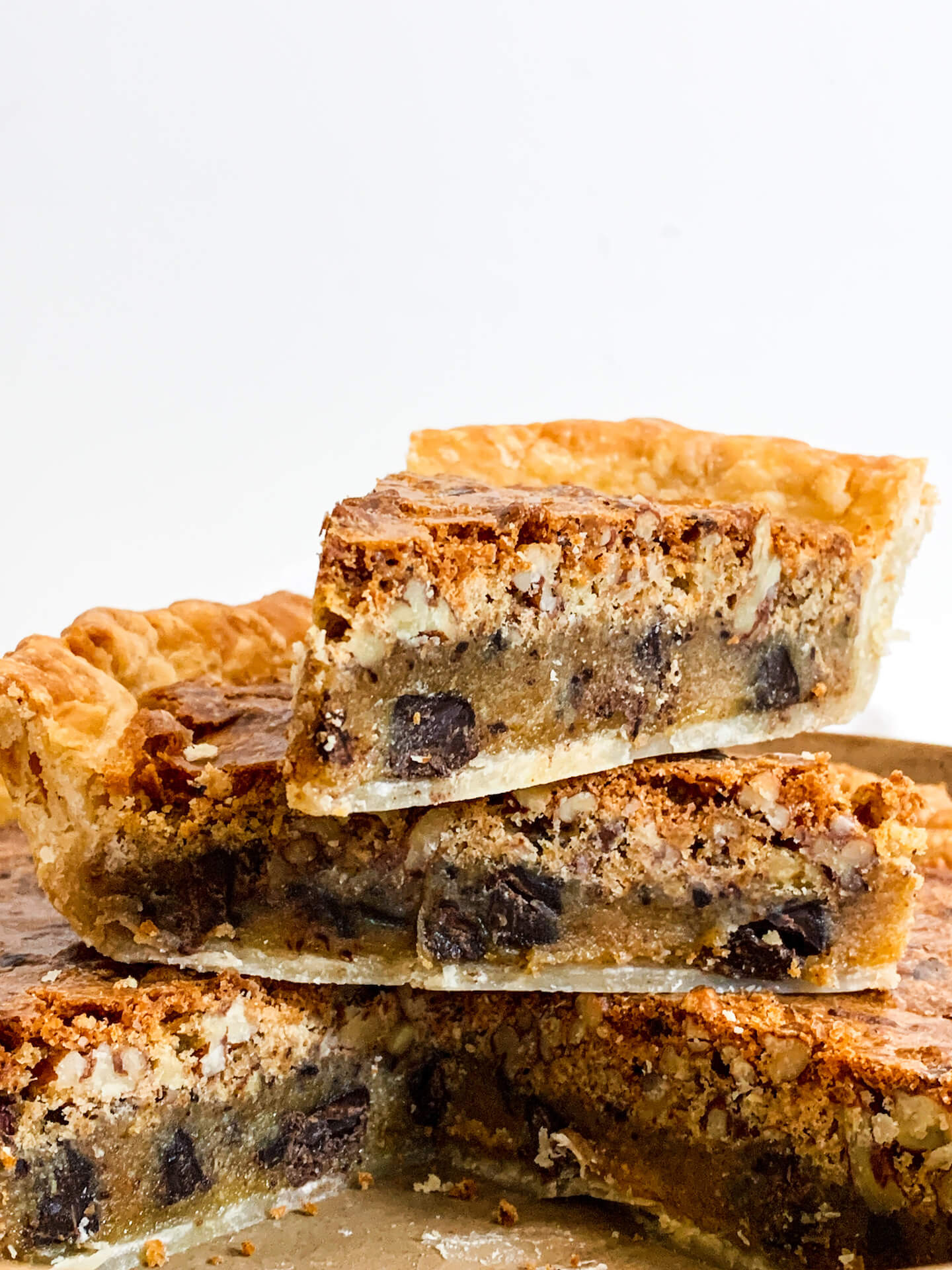 About Toll House Pie: Does It Need to Be Refrigerated or Not? Find Out Here