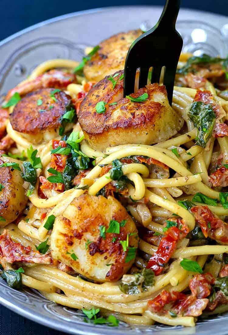 Creamy Tuscan Spaghetti with Jumbo Scallops: Tips and Tricks for the Best Flavor!