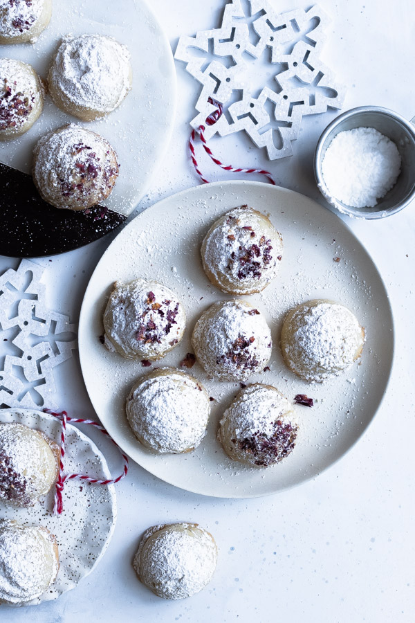 Nut-Free Mexican Wedding Cake Cookies: Baking Secrets
