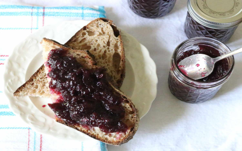 Homemade Lilikoi Jam Recipe: Perfect for Gifts & Spreads.
