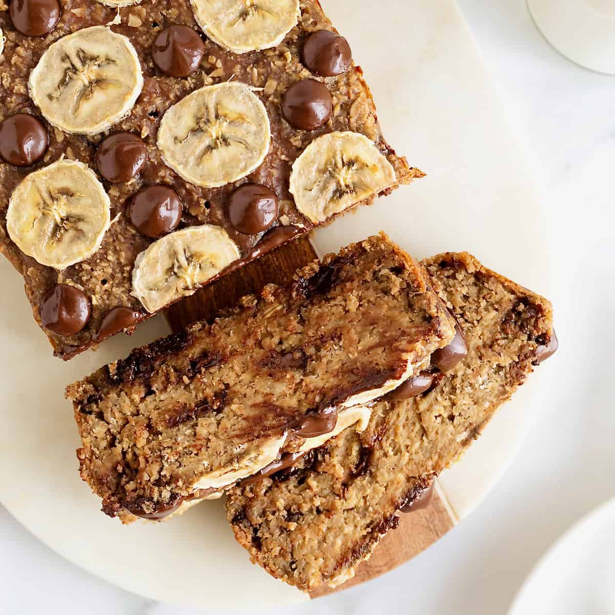 Quick 4 Ingredient Flourless Banana Bread-The Best Healthy Snack Ever!