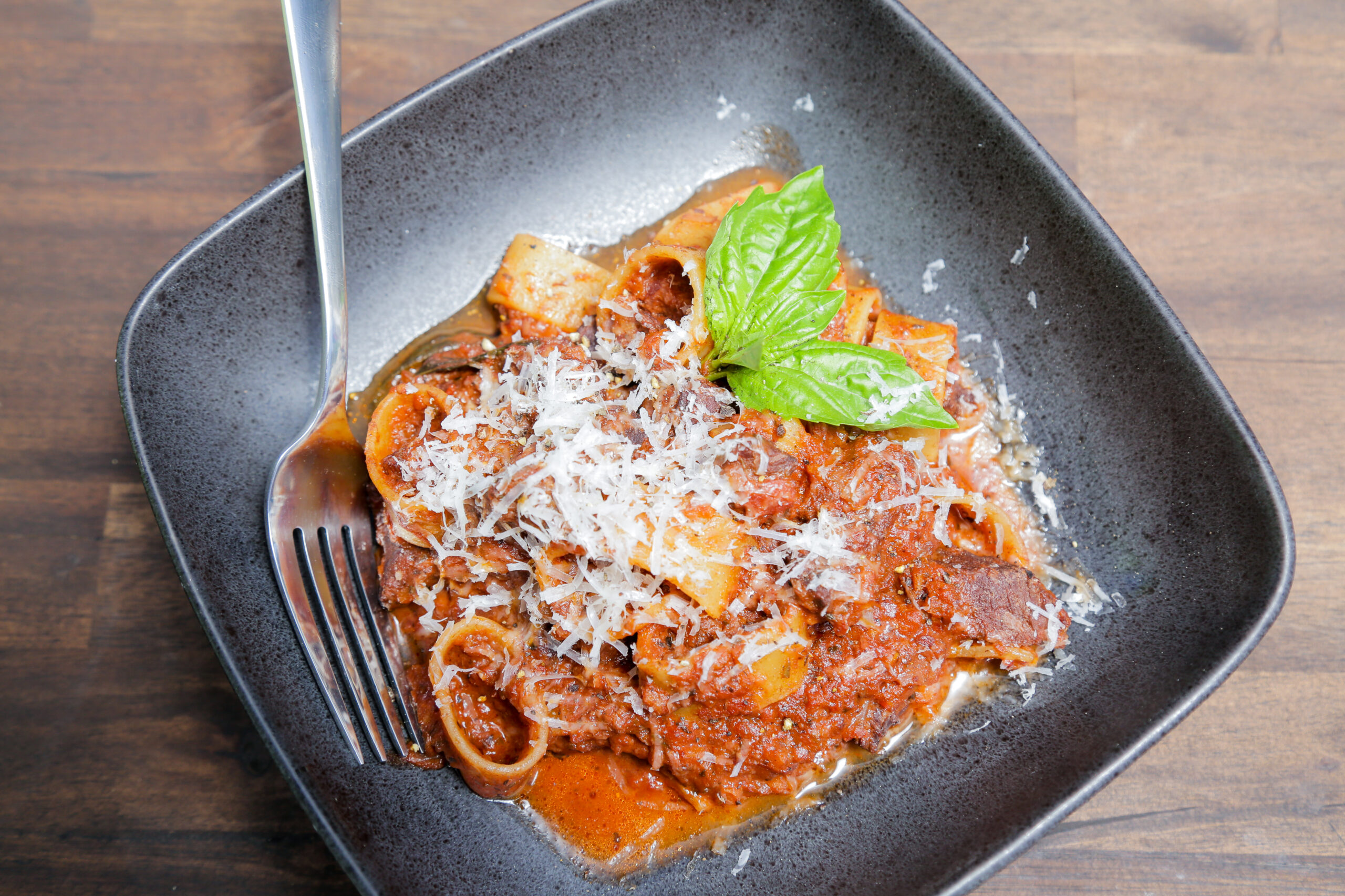 Wild Boar Ragu with Bison: Easy Recipe for a Hearty Meal!