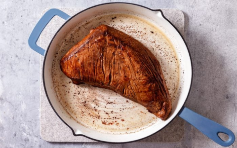 Tri Tip Cast Iron Recipe: So Good! (Your Family Will Love This)