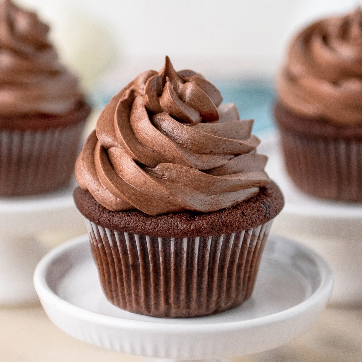 Best Chocolate Cupcakes Ever: Chocolate Pudding Makes Them Super Moist!