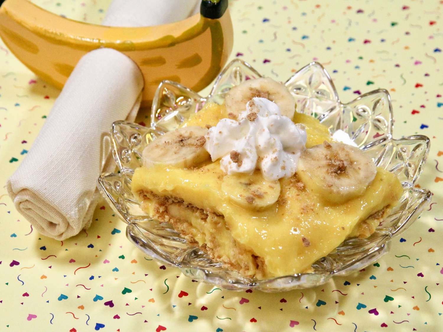 Make Banana Pudding with Graham Crackers? Yummy Classic Dessert!