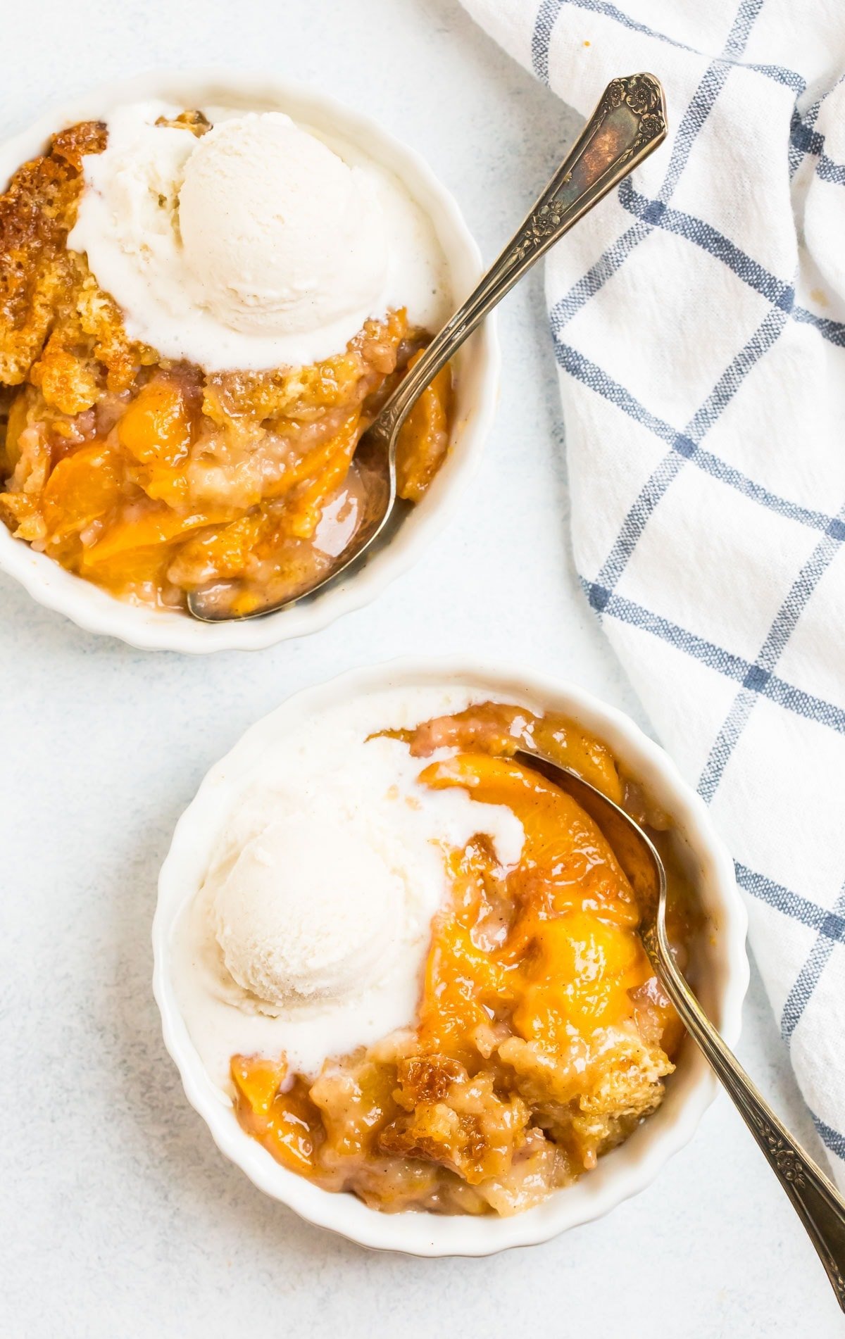 Make Peach Cobbler in a Dutch Oven using Sprite? Yes! Its the Super Easy Secret.