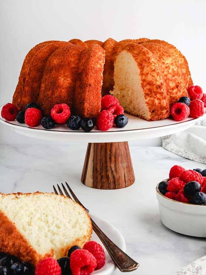 Skinny Dessert Hack: Weight Watchers Pineapple Angel Food Cake Recipe.
