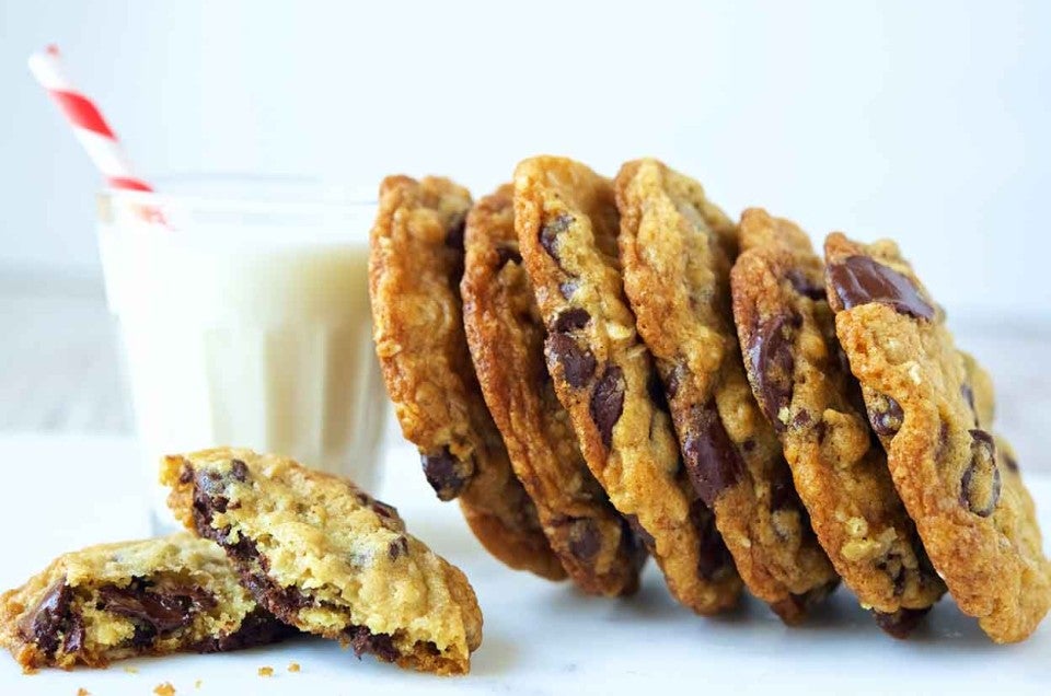 King Arthur Chocolate Chip Oatmeal Cookies: Easy Recipe & Baking Tips!