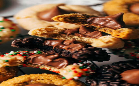 How to Make Cookies n Creme Chocolate Blossom Cookies at Home?