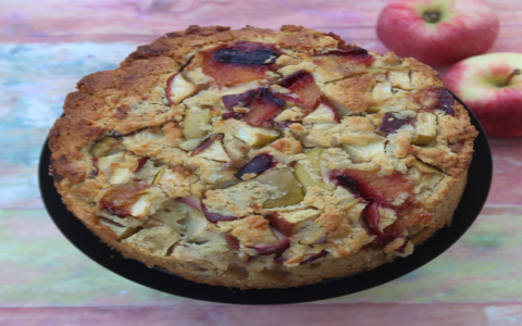 German Apple Cake with Almond Flour: Easy Recipe & Delicious!