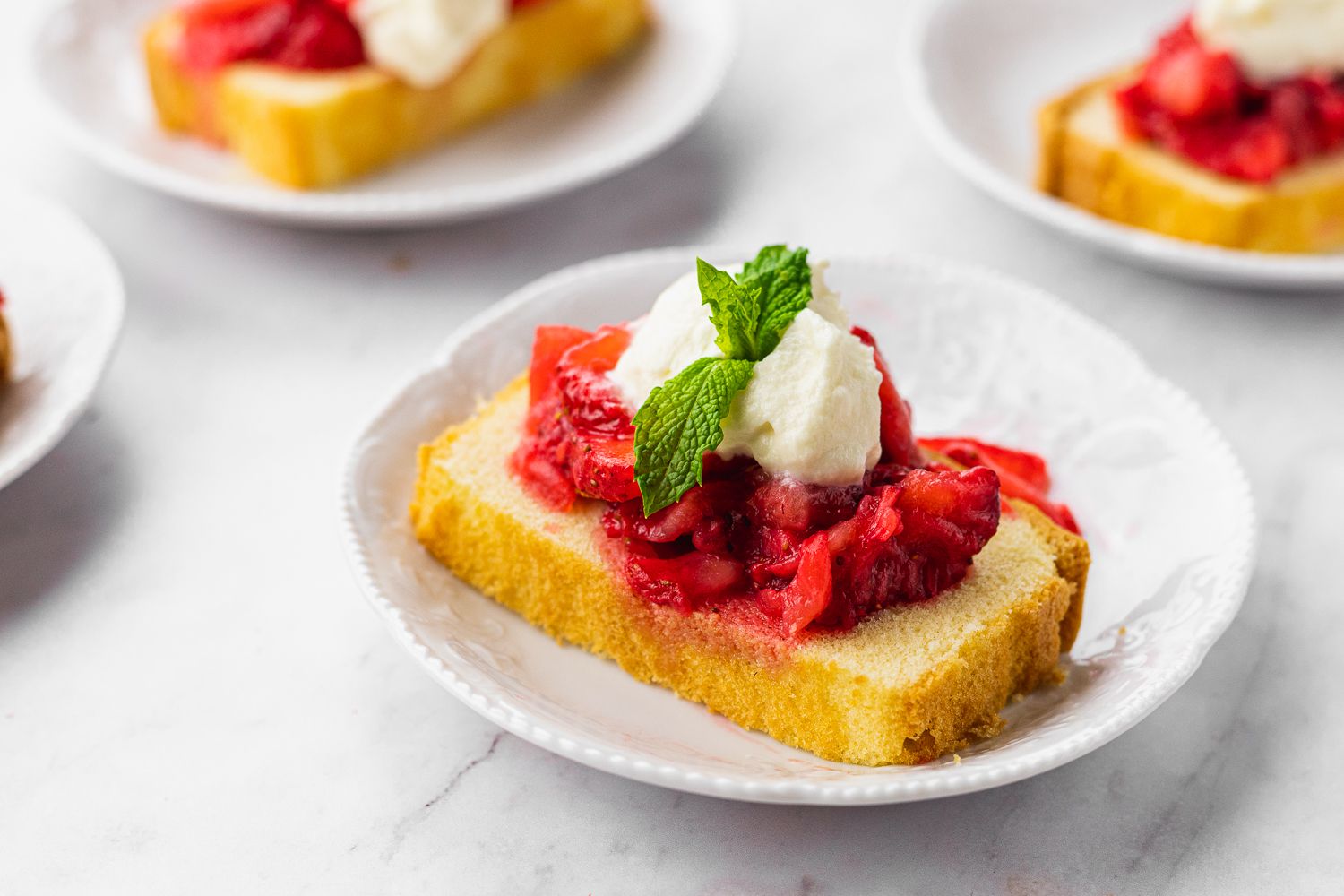 Quick Strawberry Shortcake Recipe (with Pound Cake).