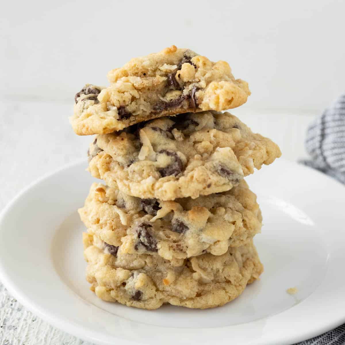 rice krispie cookies with chocolate chips
