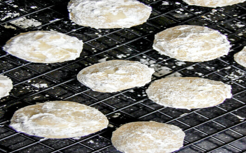 Nut-Free Mexican Wedding Cake Cookies: Baking Secrets