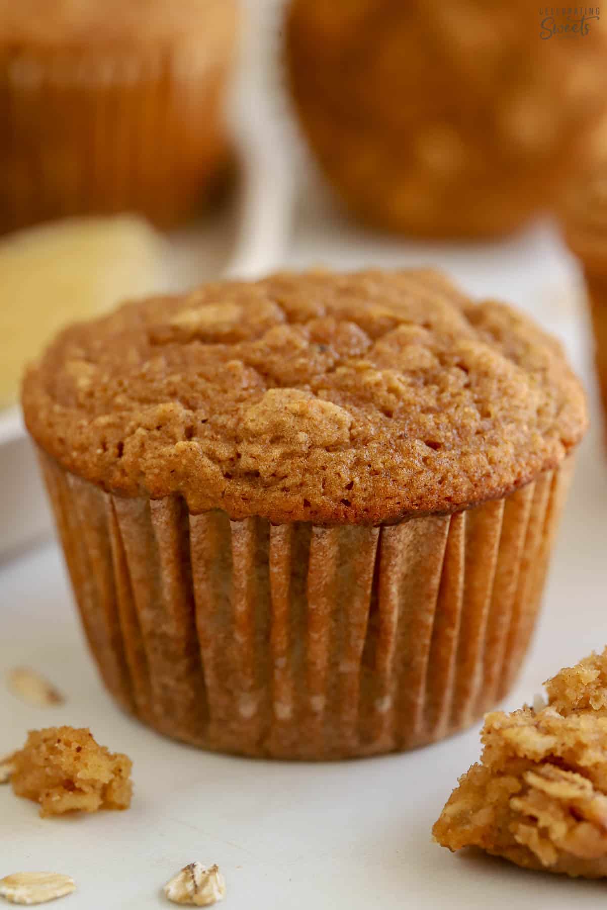 Easy No Flour Applesauce Oatmeal Muffins: Perfect Grab & Go Breakfast.
