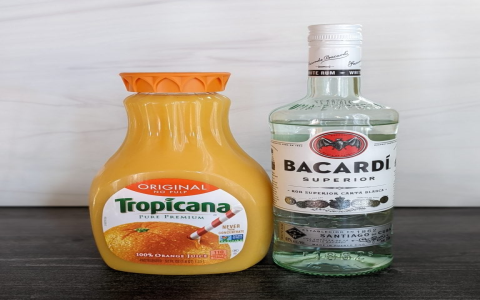Light Rum or Dark Rum with OJ & Passion Fruit: Which is Better?