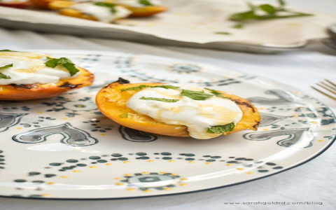 Craving grilled peaches Learn how to grill peaches without a grill