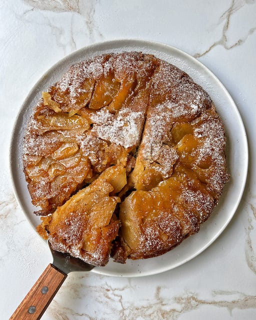 Brown Butter Upside Down Apple Cake: A Quick Guide to Baking Perfection.