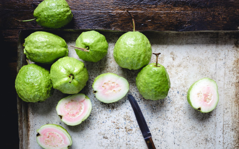 Identifying Large Green Fruit with White Inside: Easy Tips for You!