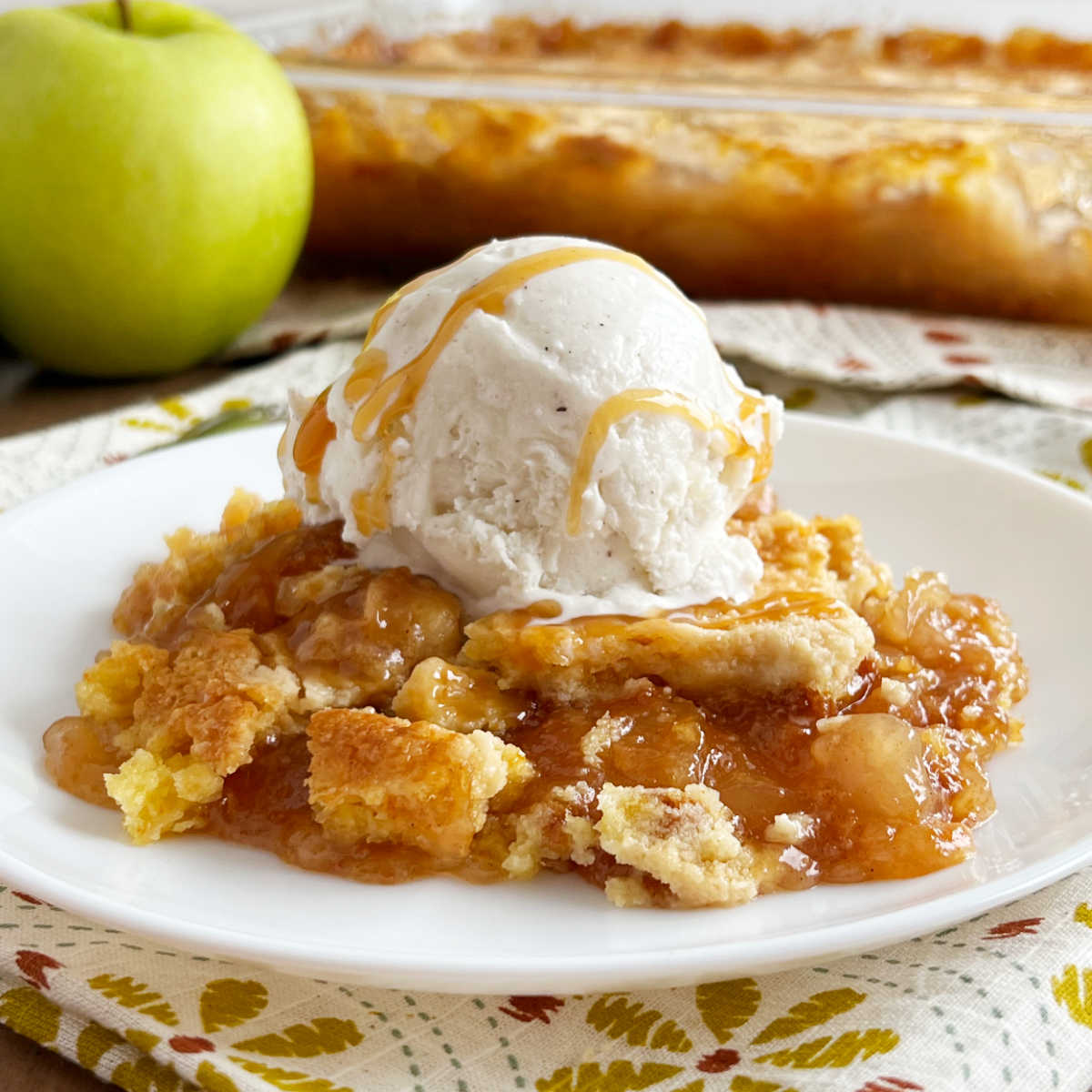 How to Make Caramel Apple Dump Cake (Caramel Bits Guide)
