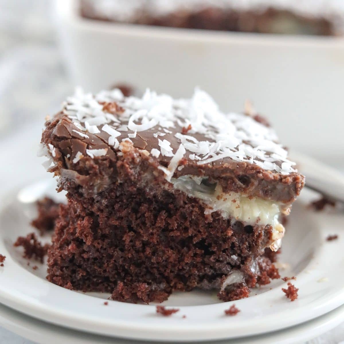 Quick Mounds Cake: Get the Perfect Recipe with Sweetened Condensed Milk.