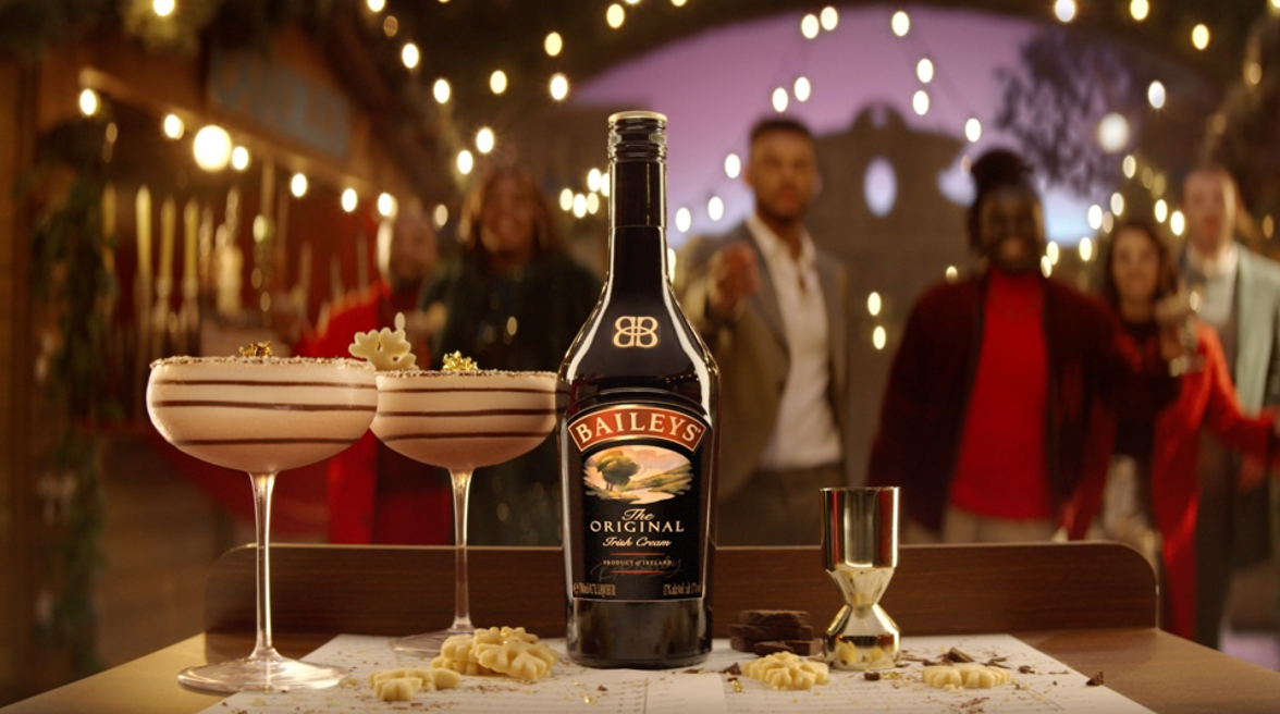 Yummy Christmas Drinks Featuring Baileys Irish Cream: Get Festive Now!