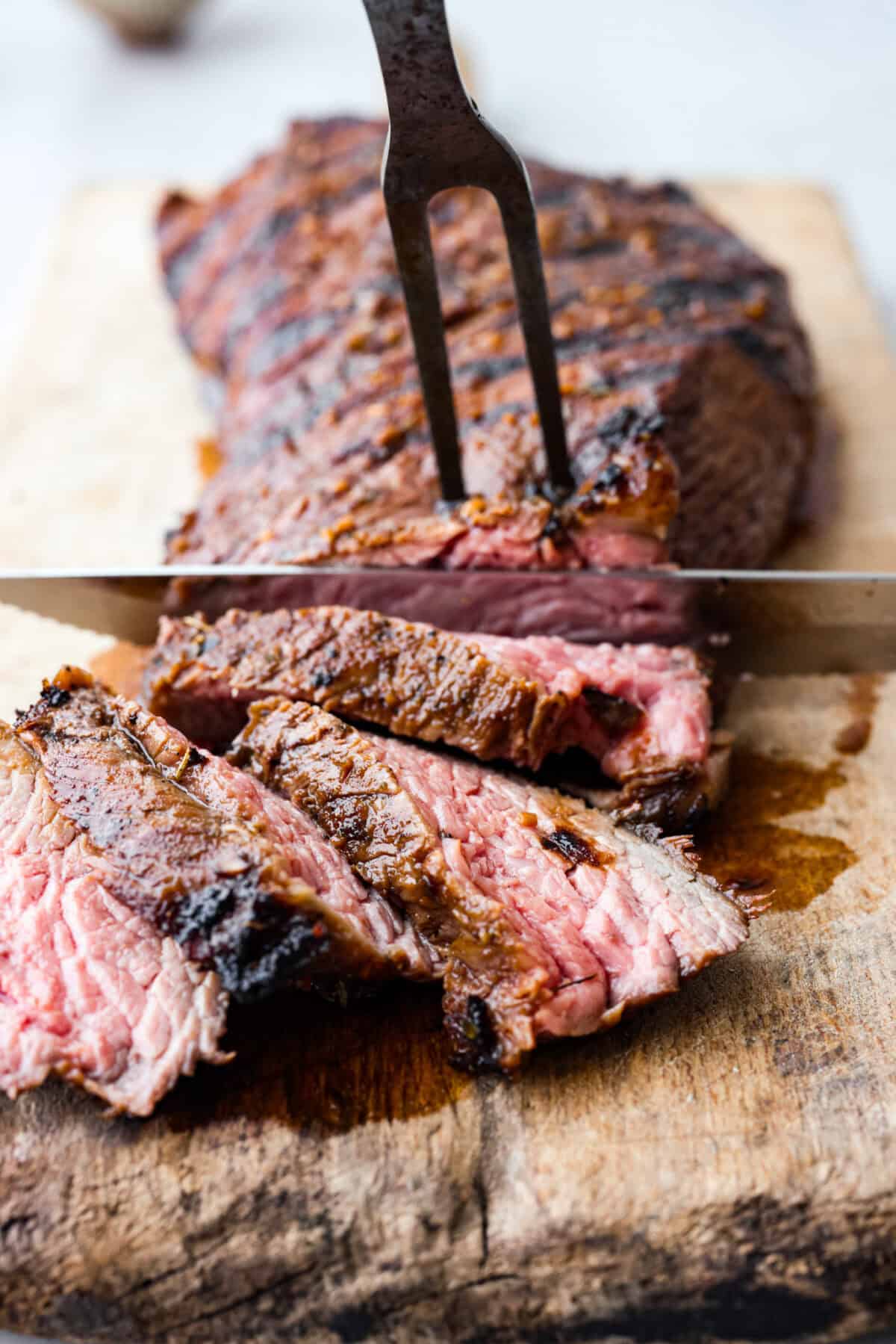 Best Tri Tip Sauce Options: Store-Bought & Homemade