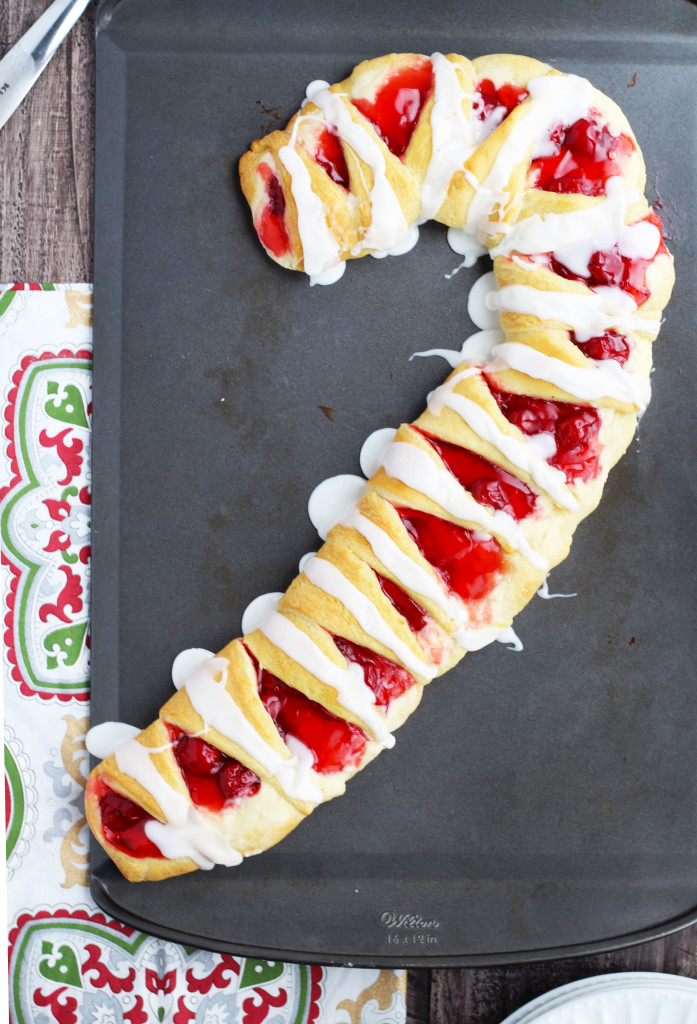 Best Candy Cane Crescent Roll Breakfast Pastry for Christmas!